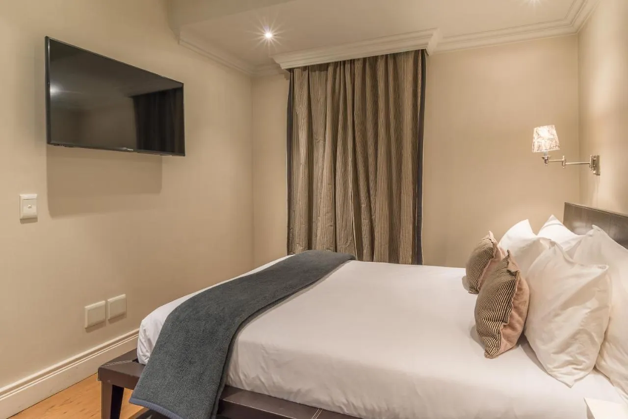 Cape Royale | Whosting Apartment Cape Town South Africa