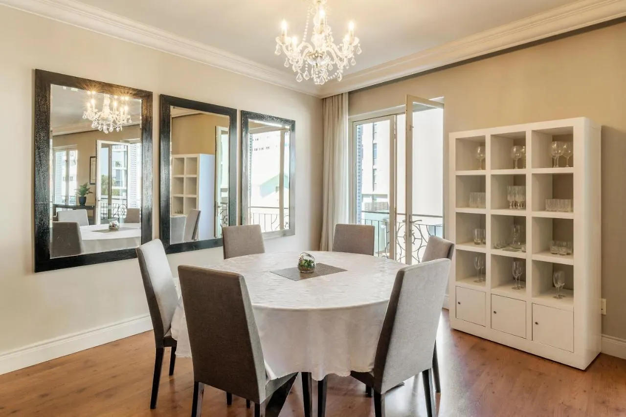 Cape Royale | Whosting Apartment Cape Town
