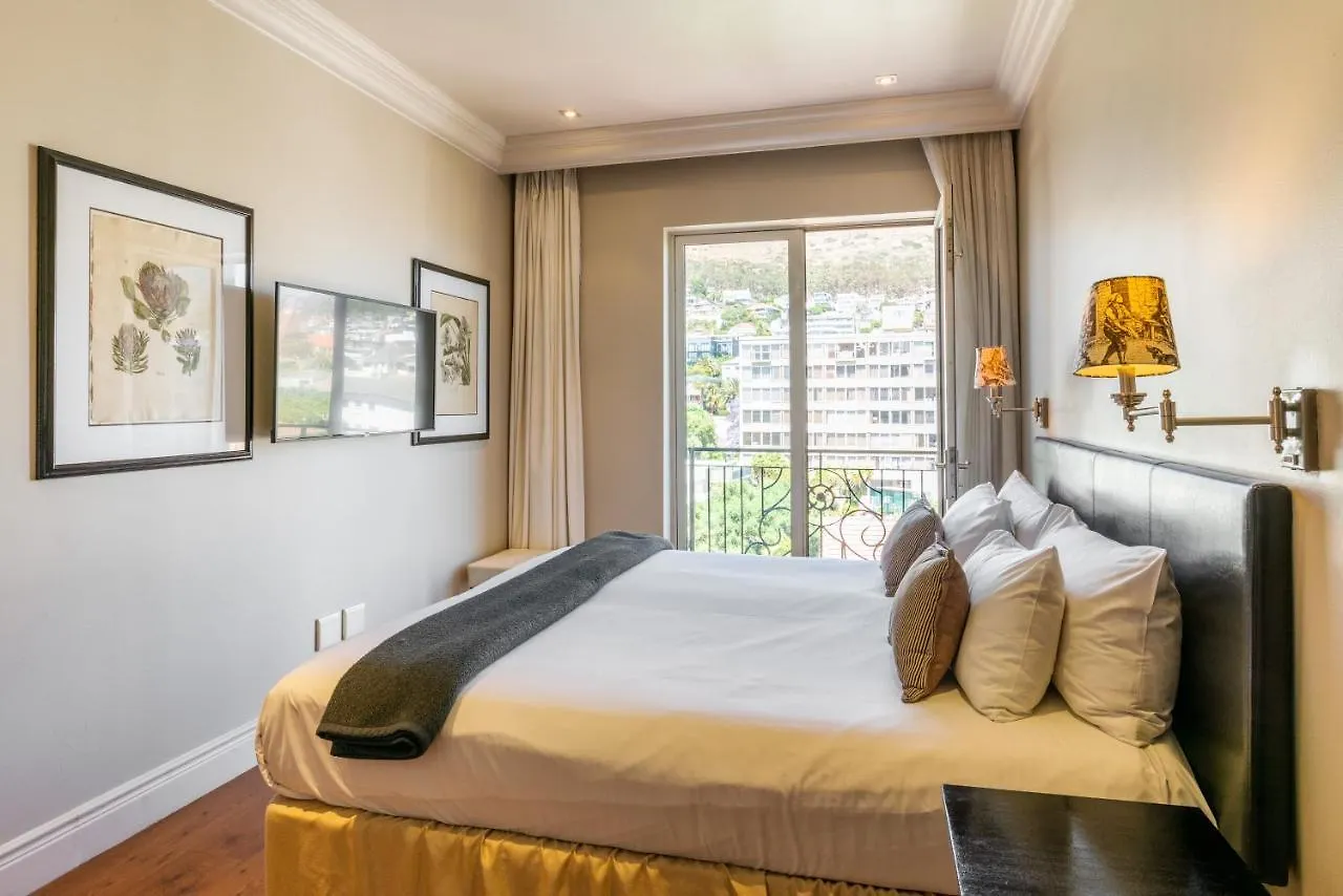 Cape Royale | Whosting Apartment Cape Town South Africa