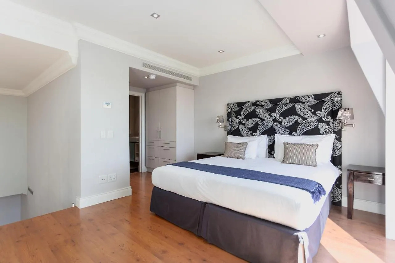 Cape Royale | Whosting Apartment Cape Town South Africa