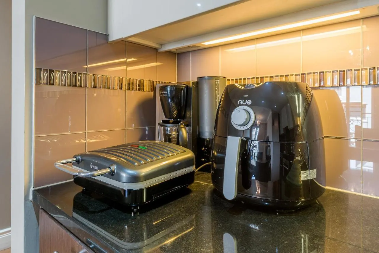 Cape Royale | Whosting Apartment Cape Town